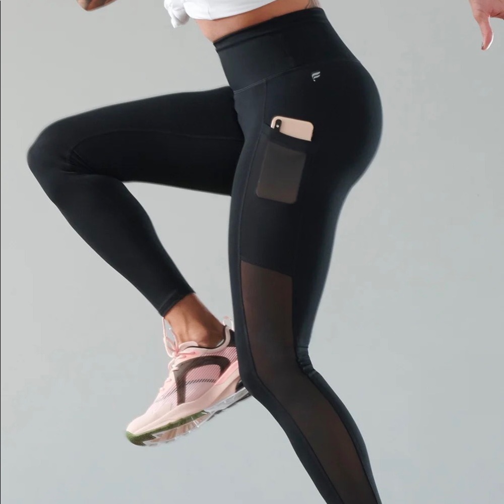 Fabletics On-The-Go High-Waisted Legging